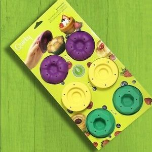 Cupcakes pans(6) by Quirky- New- Great gift for a first time young baker